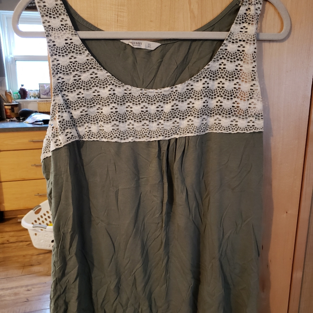 Womens tank top size large